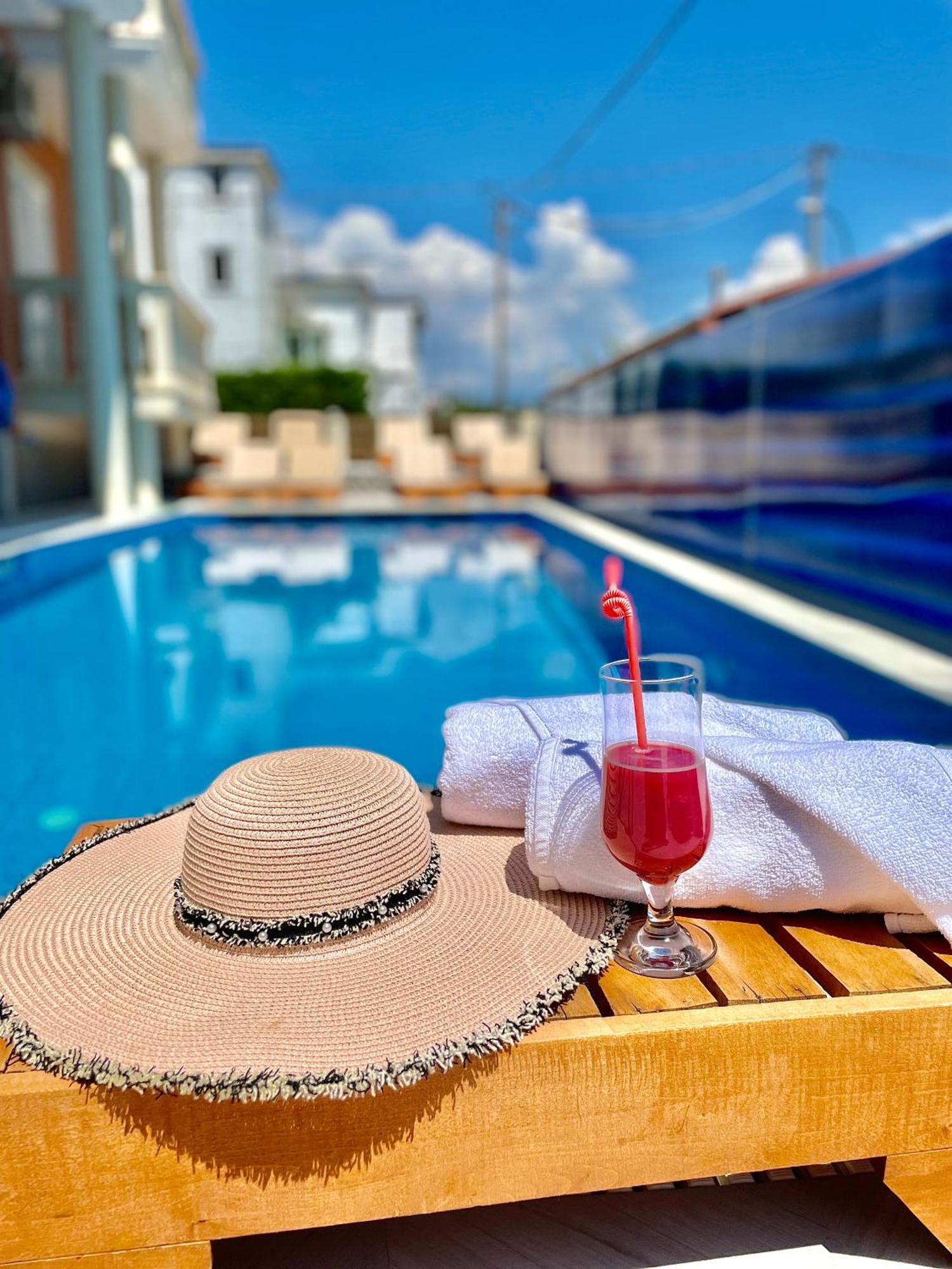 Marku Palace Εξαμίλιο Εξωτερικό φωτογραφία