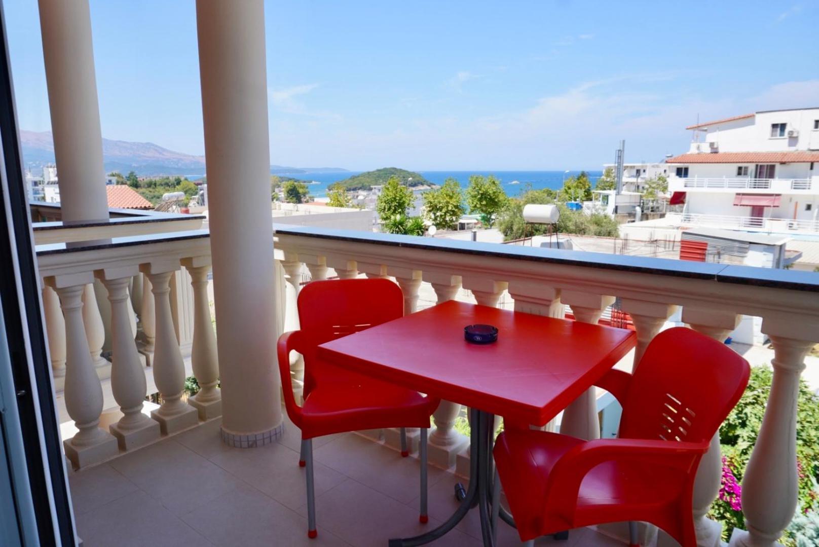 Marku Palace Εξαμίλιο Εξωτερικό φωτογραφία
